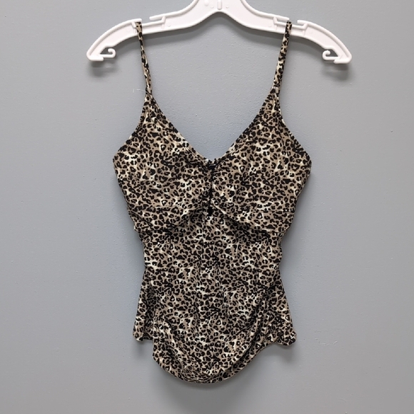 Relleciga Leopard Print Tankini. Size Medium. NWT - Picture 1 of 9